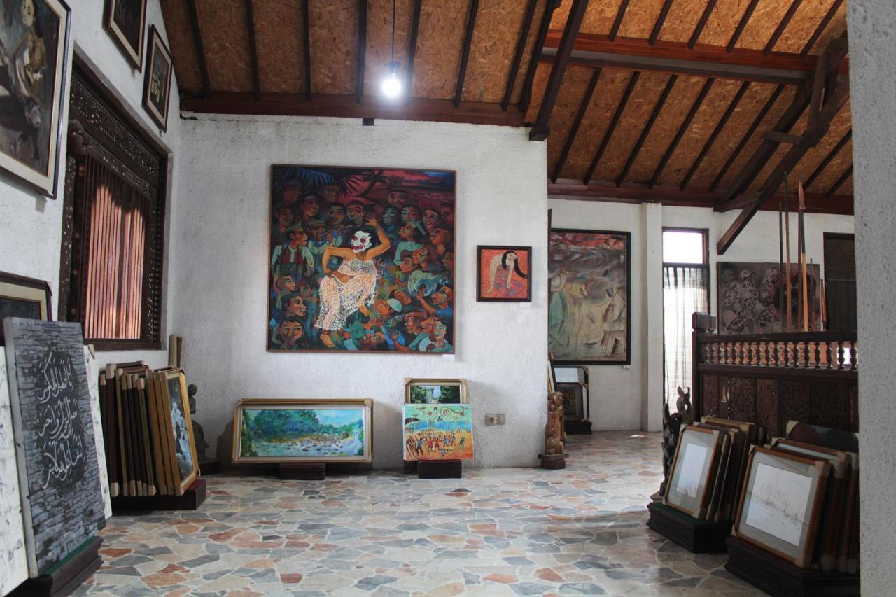 Posnya Seni Godod Art Gallery & Homestay Yogyakarta Eksteriør billede