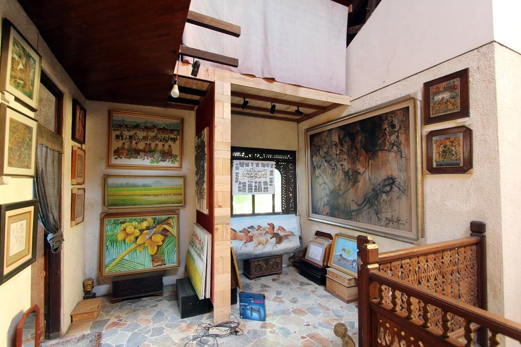 Posnya Seni Godod Art Gallery & Homestay Yogyakarta Eksteriør billede